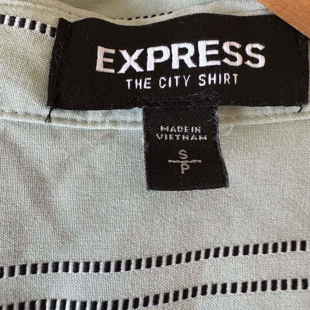 Express women’s Striped Button-Up Shirt - mint Green - Picture 5 of 5